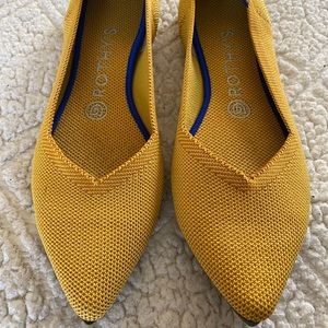 Size 7.5 Marigold yellow “The Point” Pointed flats. Rothy’s.